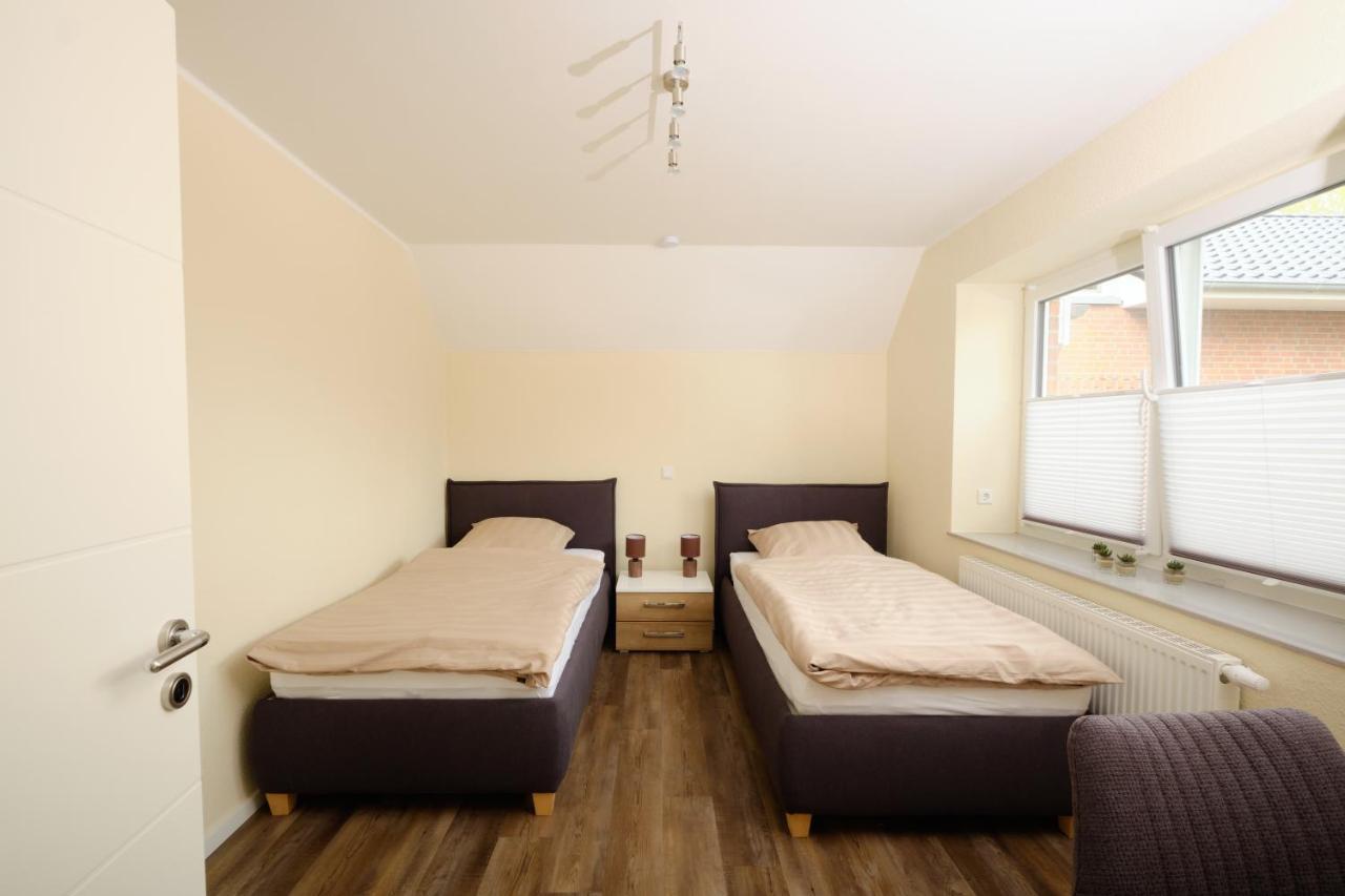 Ferienwohnung Schwarting Wiefelstede Exterior foto